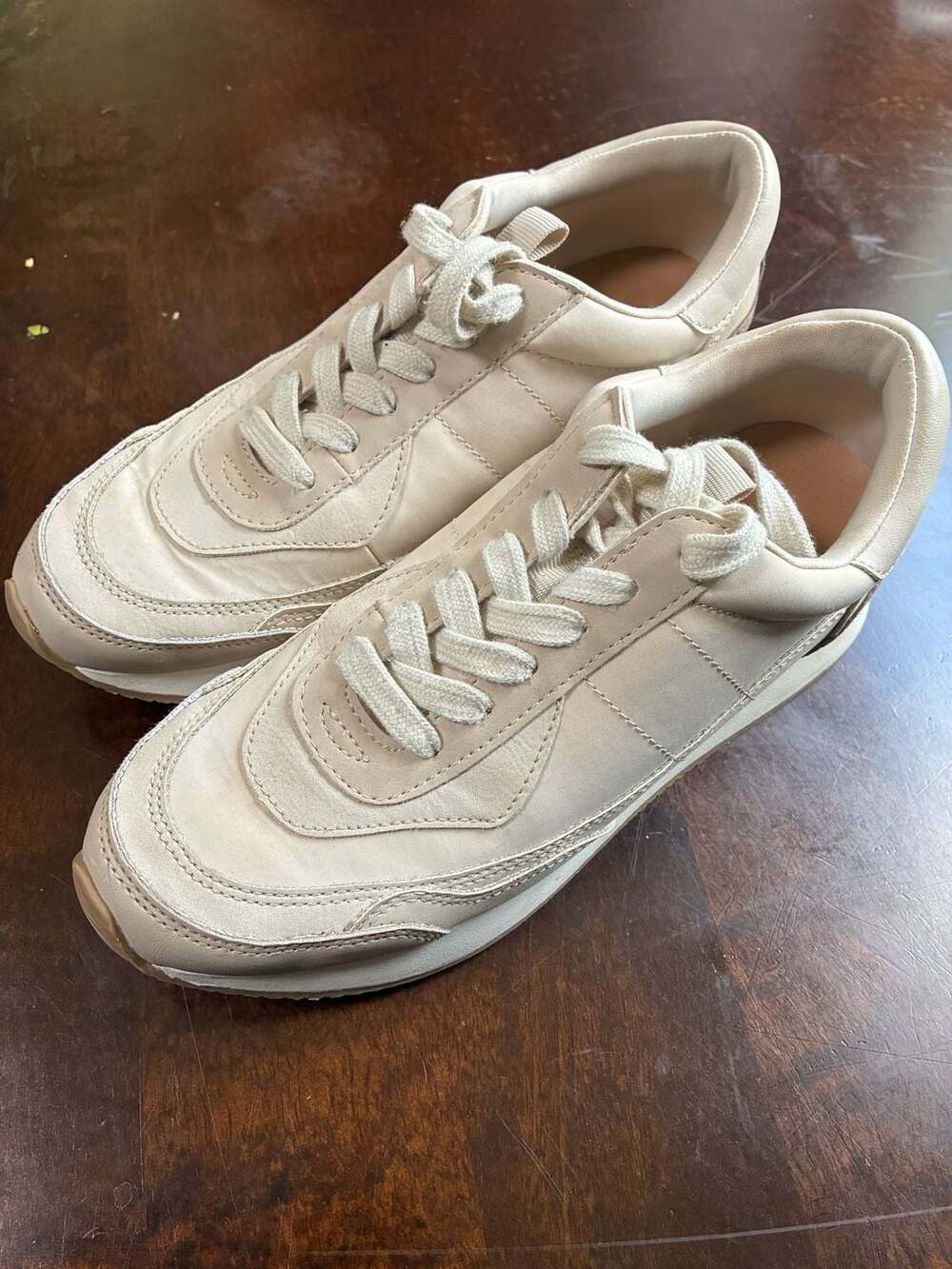 Universal Thread Courtney Lace-Up Fashion Sneakers in Light Beige